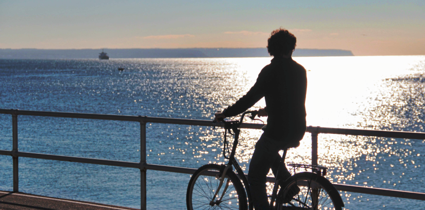 Fahrräder und Tapas