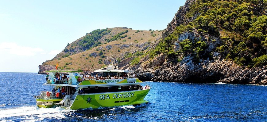 schifffart cala ratjada mit glasbodenboot