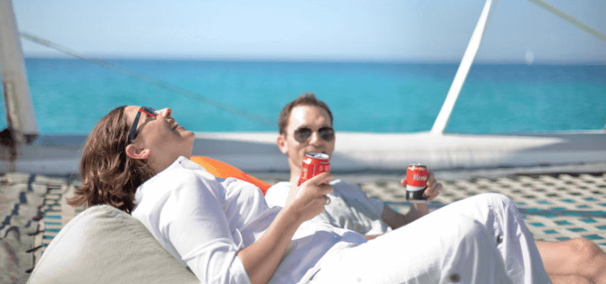 Entspannung auf dem katamaran