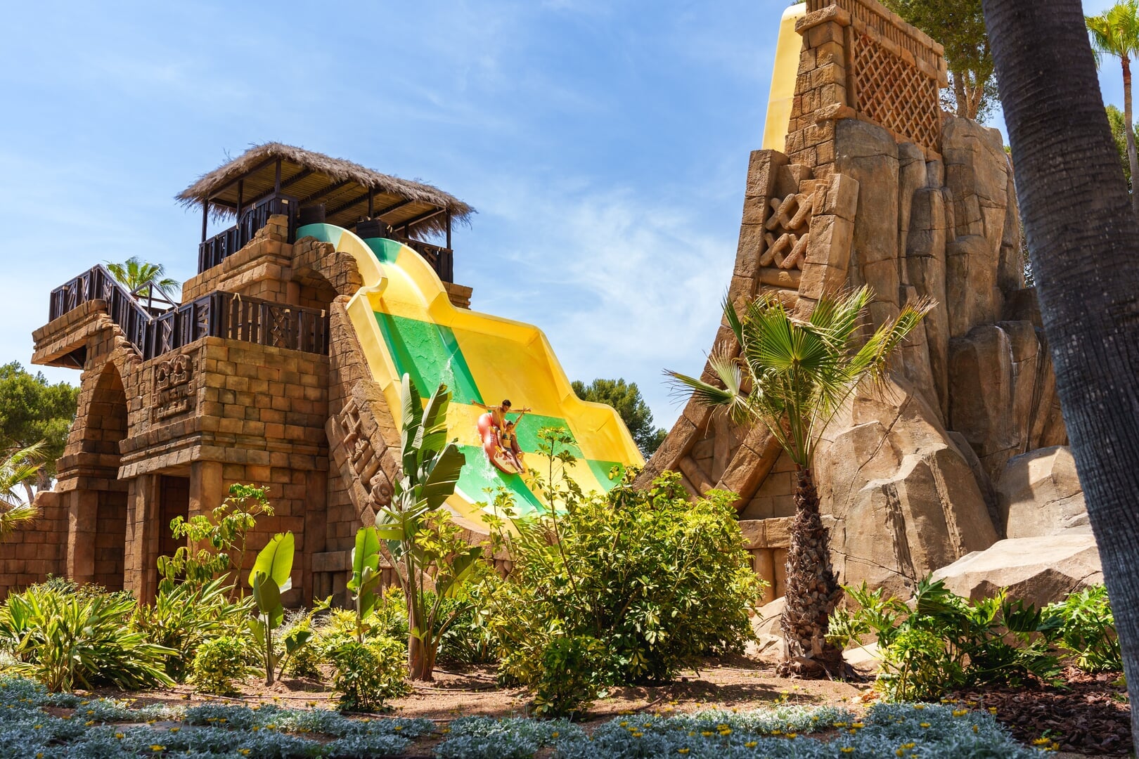 toboganes en aqualand mallorca