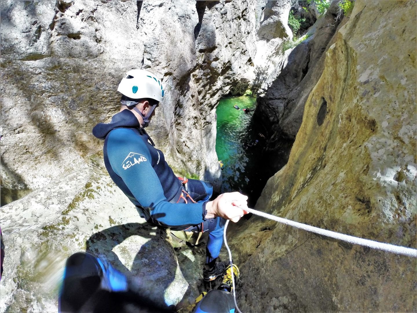 descenso con cuerdas