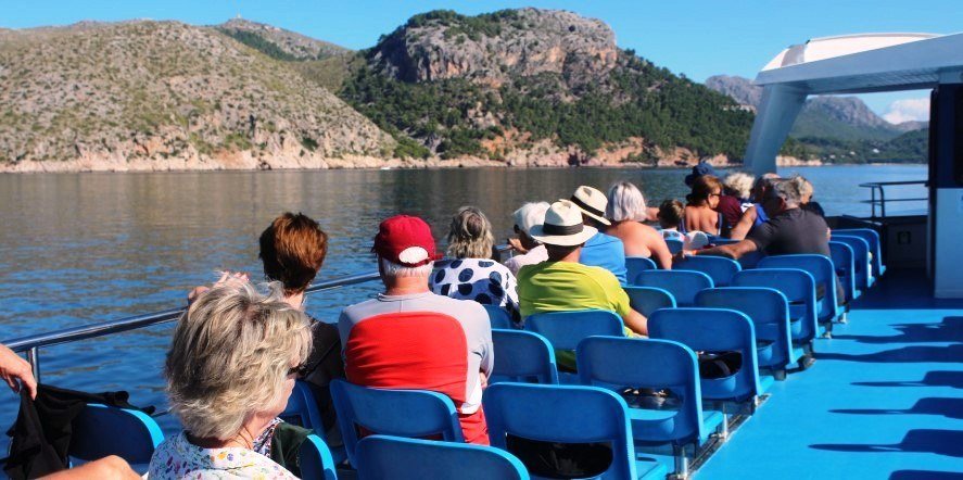 Crucero en barco en la bahía de Pollensa