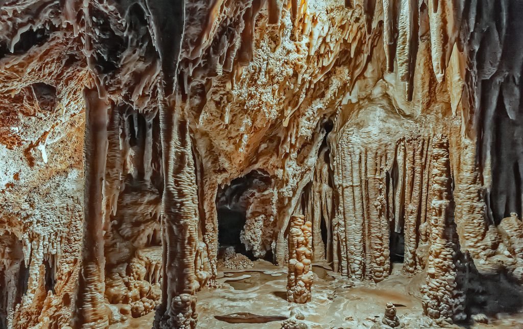 cavernas de genova