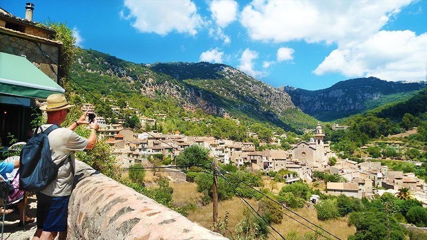 vista del pueblo de valldemosa