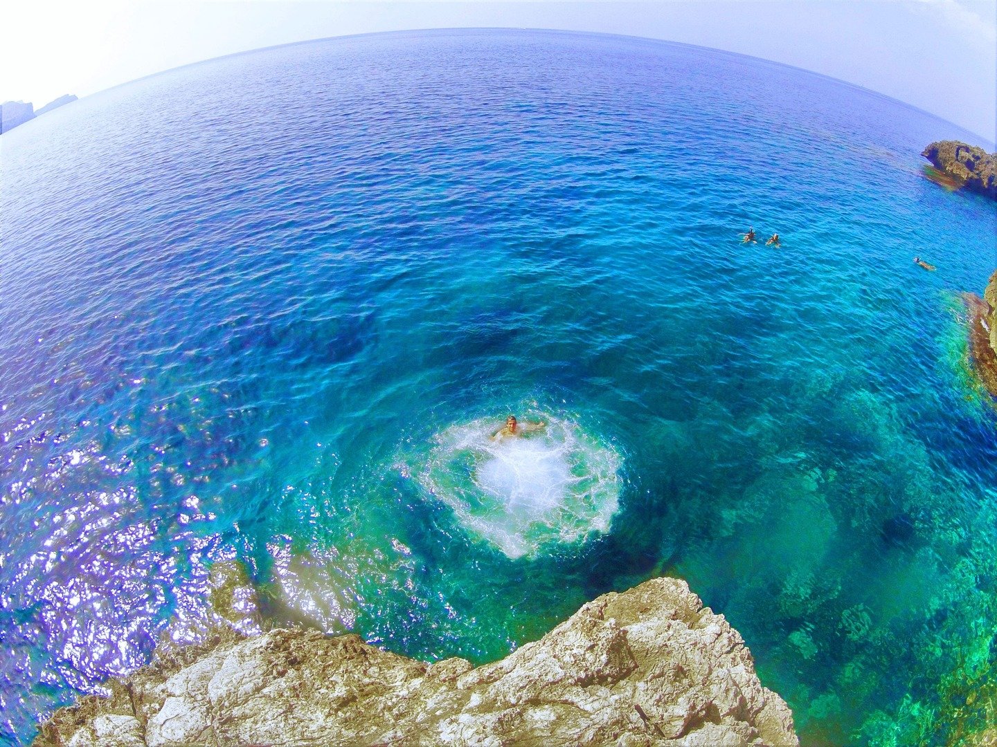 color turquesa del agua