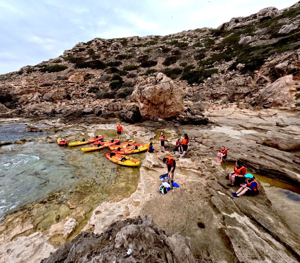 parada en la excursion en kayak