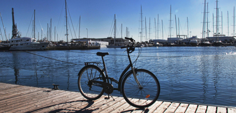 bicicleta en el puerto de Palma