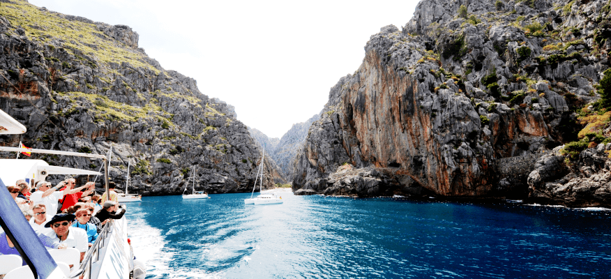 torrente de pareis visto desde el barco