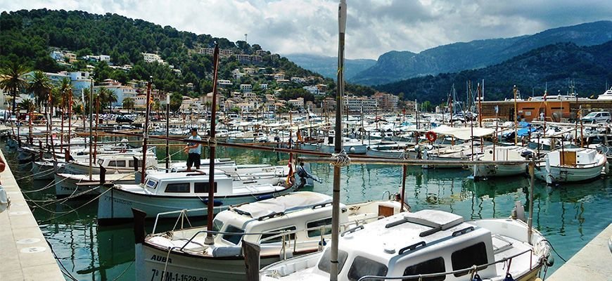 barcos en Puerto de Soller