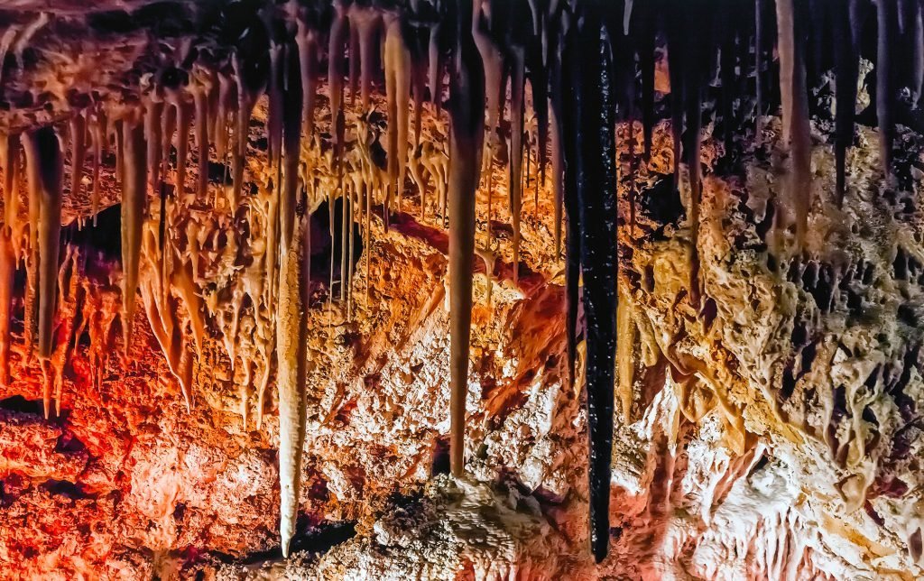 itinerary inside caves of genova