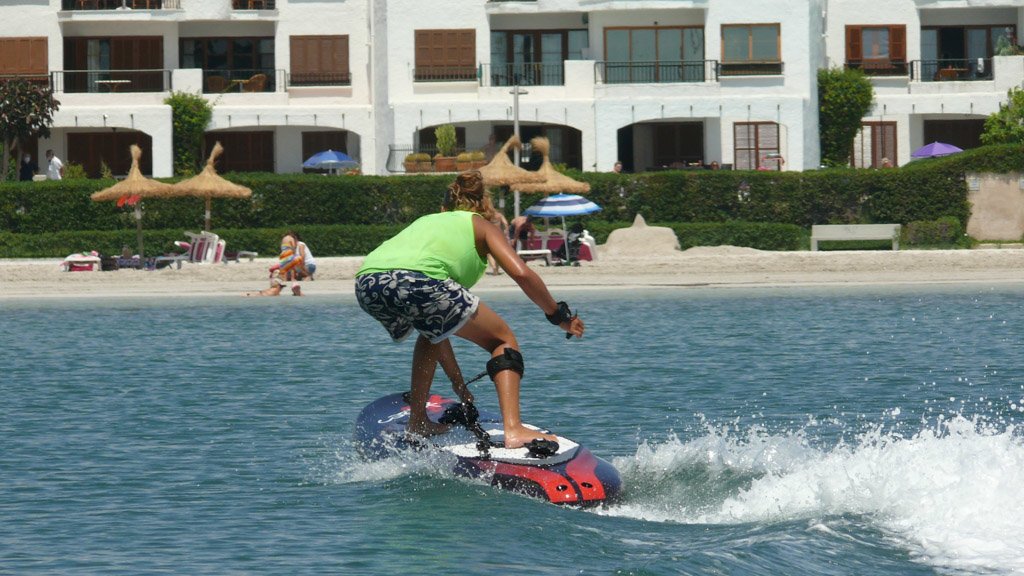 Electric surfboard