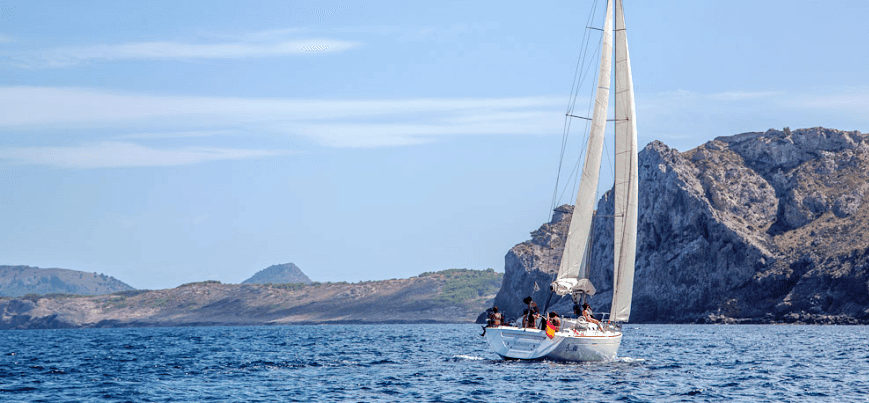 sailing stop in cala murta