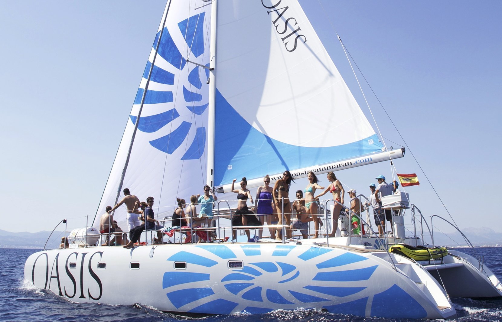 oasis catamaran mallorca