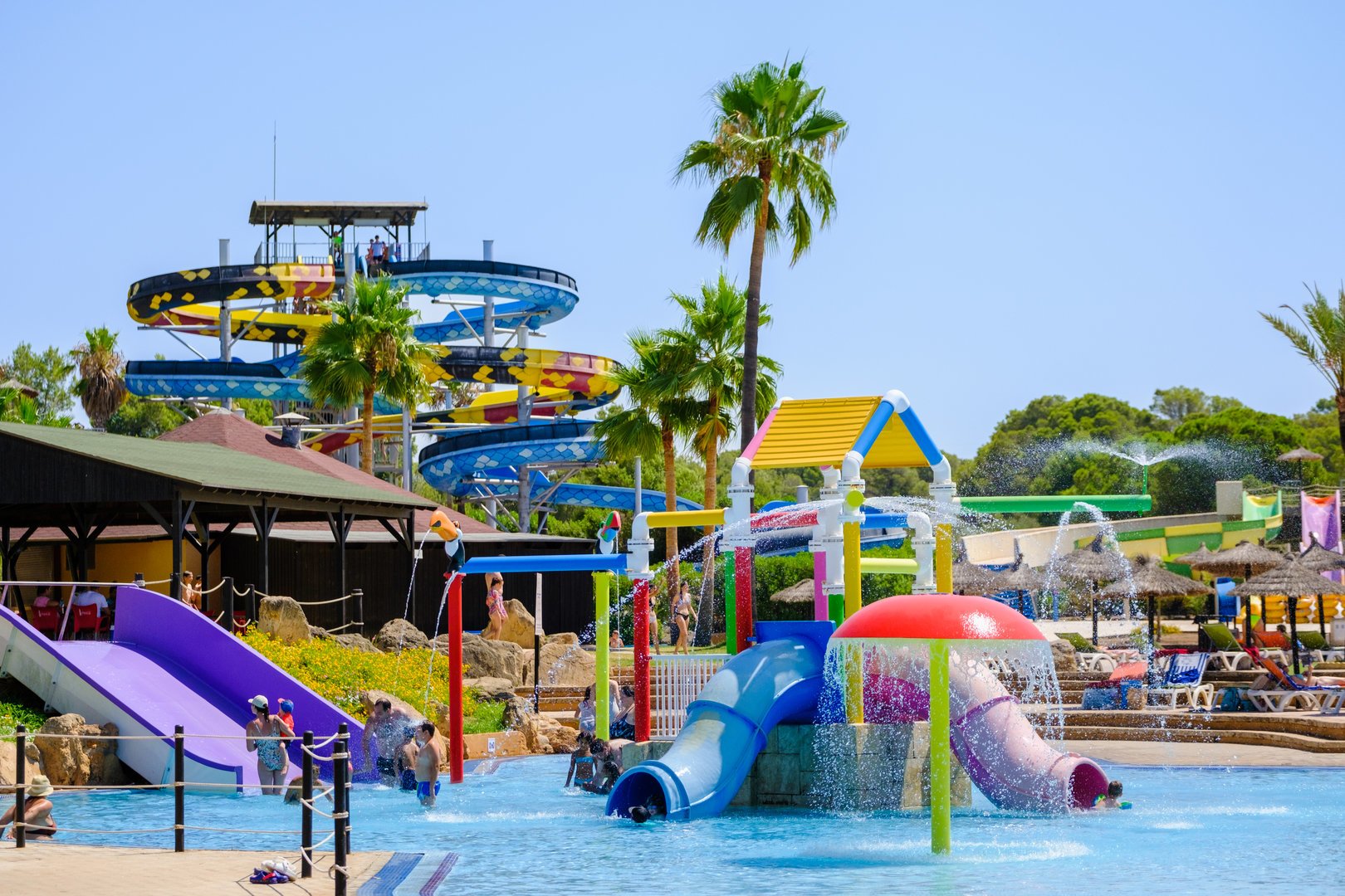water slides in aqualande arenal